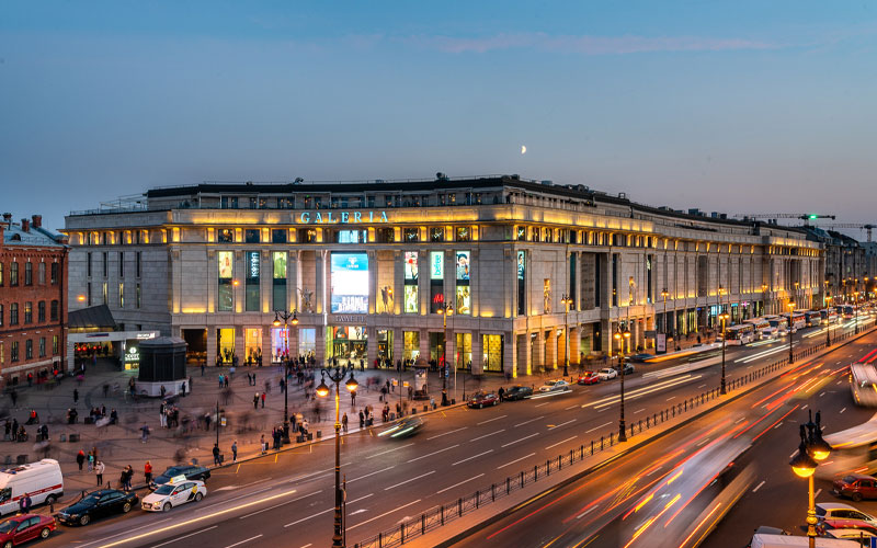 Shopping centers of St. Petersburg