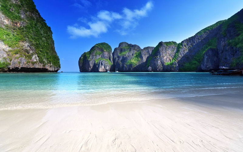 The most beautiful island of Thailand, Phi Phi Island