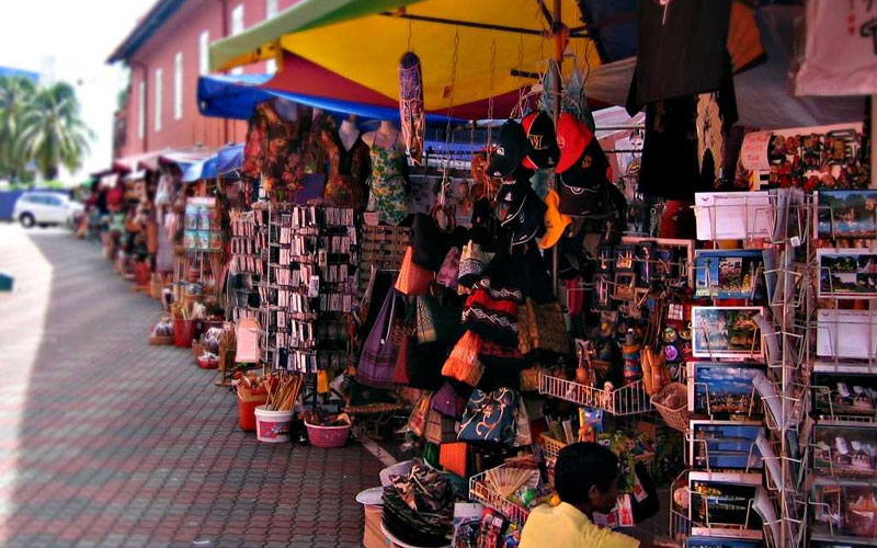 The most famous souvenirs of Malaysia