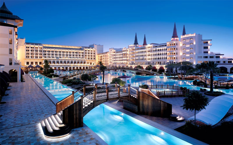 What are the best hotels in Antalya?